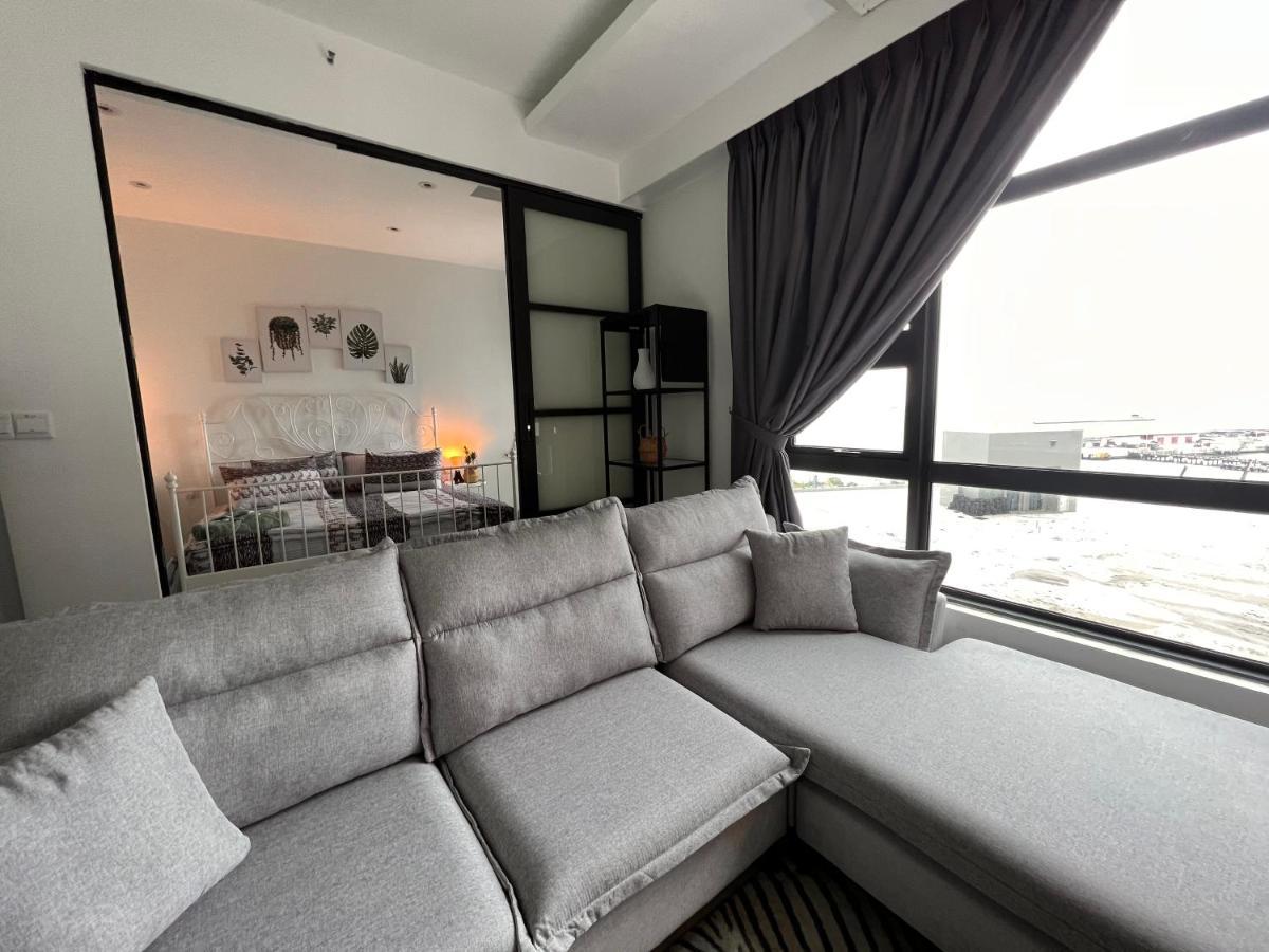 Jesselton Quay Suite By Backyard Kota Kinabalu Exterior foto