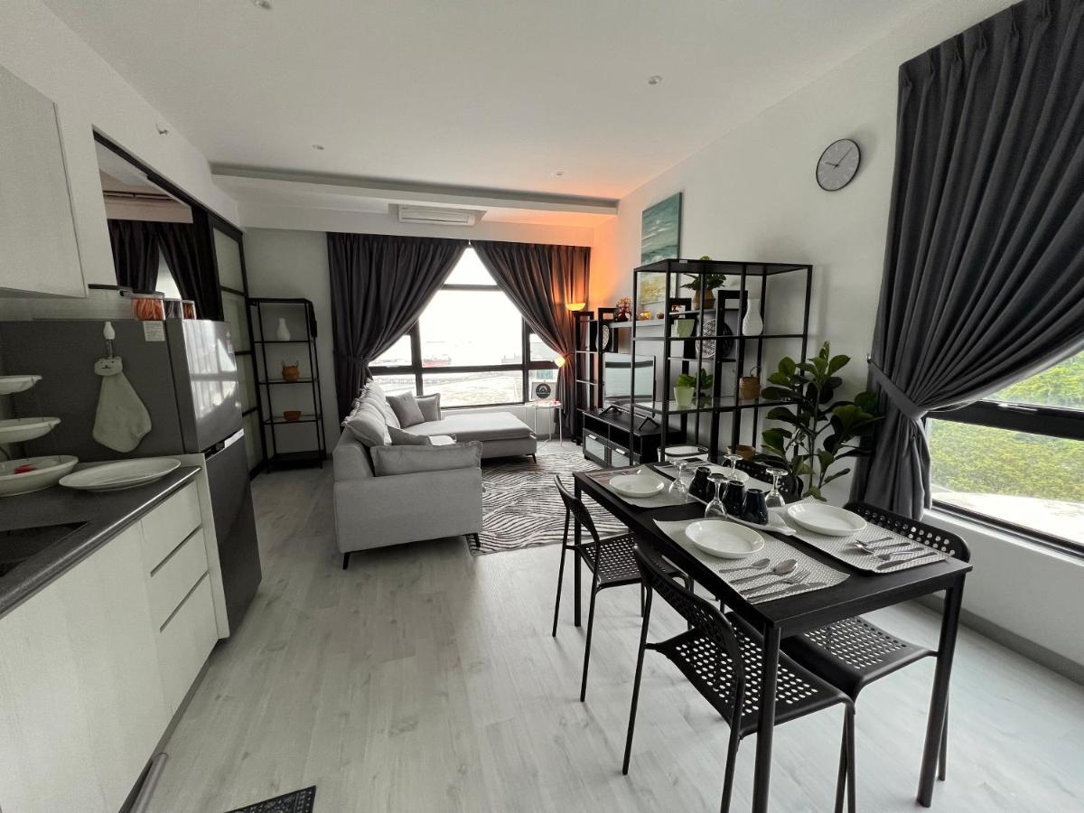 Jesselton Quay Suite By Backyard Kota Kinabalu Exterior foto